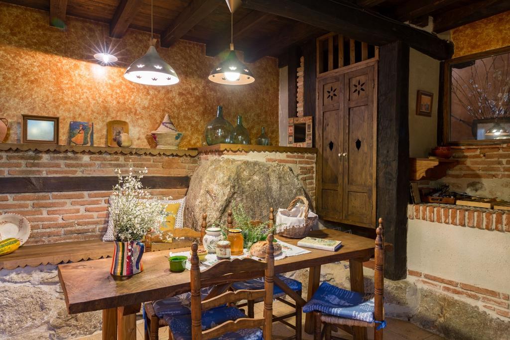 Casa Rural La Casa Del Bosque Наваконсехо Экстерьер фото