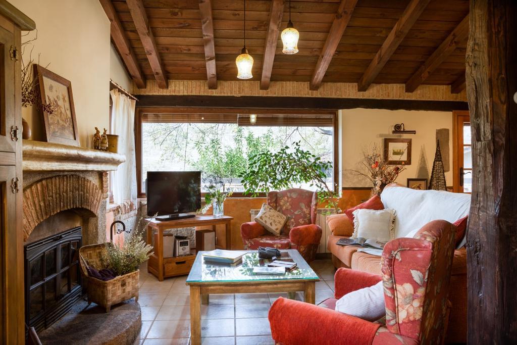 Casa Rural La Casa Del Bosque Наваконсехо Экстерьер фото