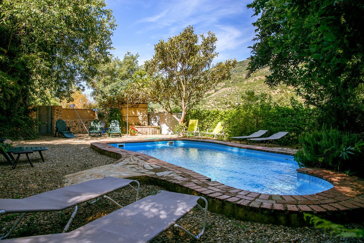 Casa Rural La Casa Del Bosque Наваконсехо Экстерьер фото